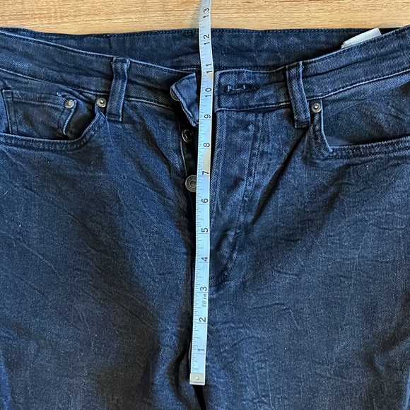 H&M Highwaisted Black Jeans - Picture 8 of 12